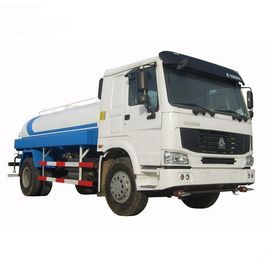 LHD που τα ειδικής χρήσης χρησιμοποιημένα οχήματα φορτηγά δεξαμενών νερού για τον οδικό καθαρισμό